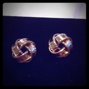 Knot gold earrings